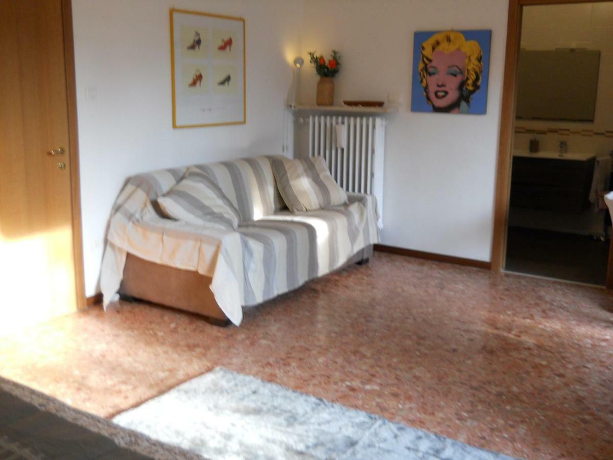 Lo Scoiattolo Bed & Breakfast Verona Luaran gambar