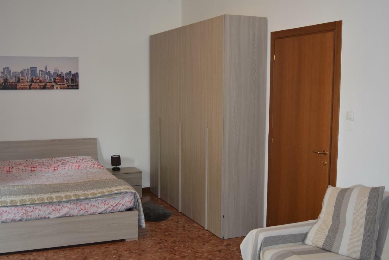 Lo Scoiattolo Bed & Breakfast Verona Luaran gambar